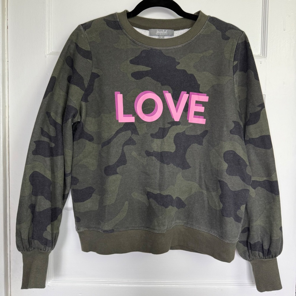 Marled Reunited Clothing Camo LOVE Sweatshirt Pink Graphic Green Camouflage M